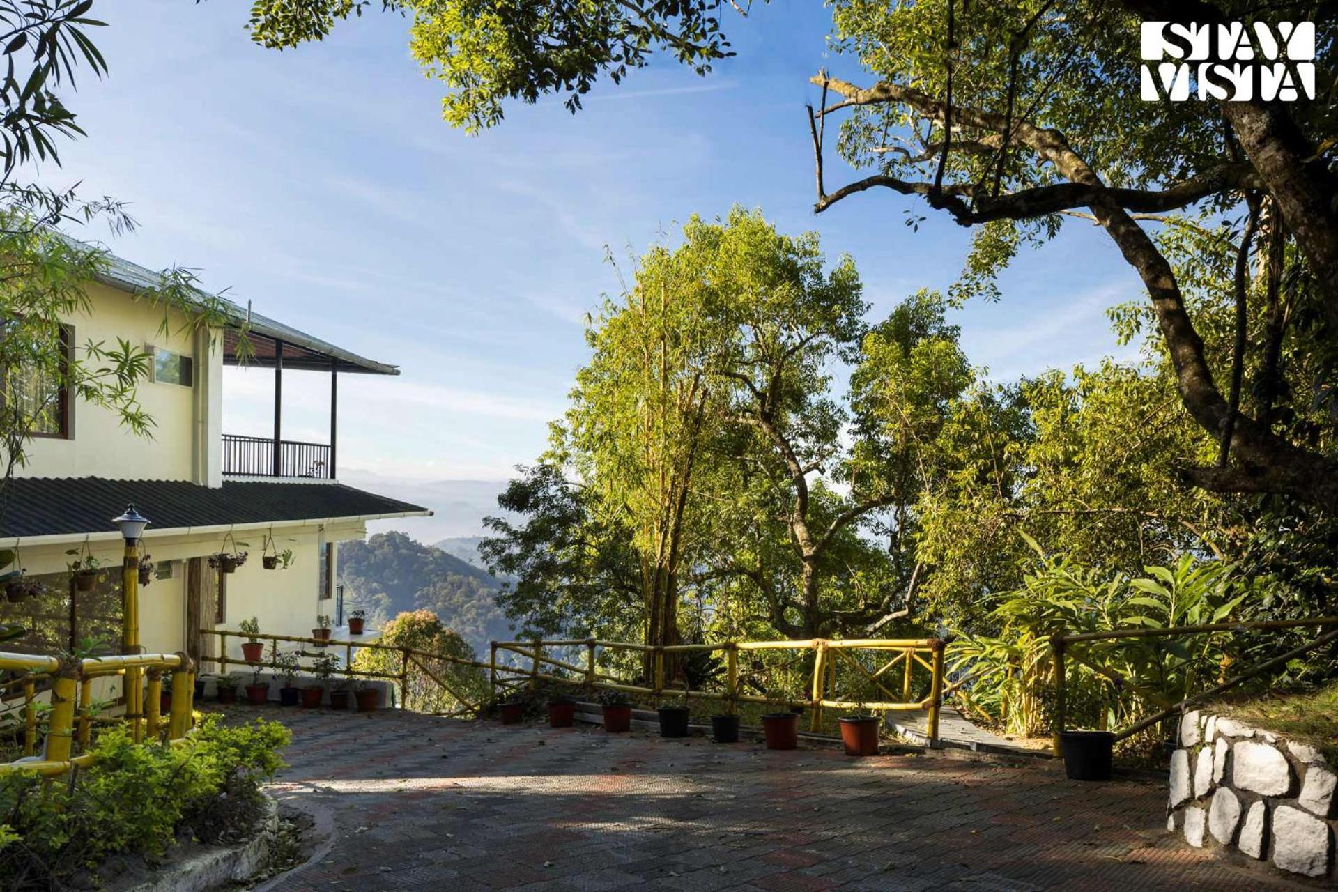 Stayvista At Vale Echoes - Breakfast Included Munnar Exteriör bild