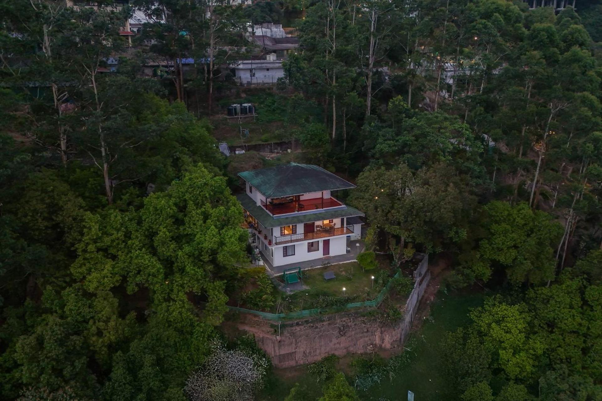 Stayvista At Vale Echoes - Breakfast Included Munnar Exteriör bild